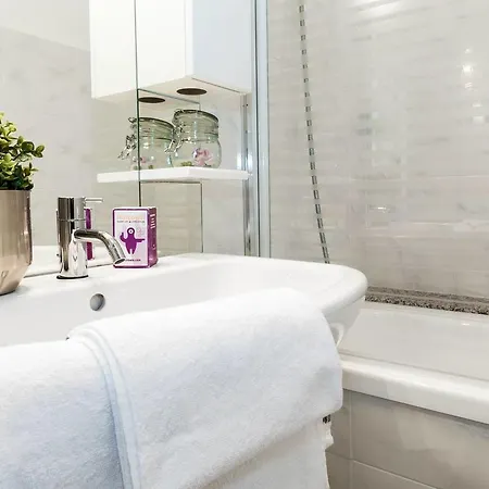 Joivy Garden Oasis - 1br With Balcony & Parking Blevio